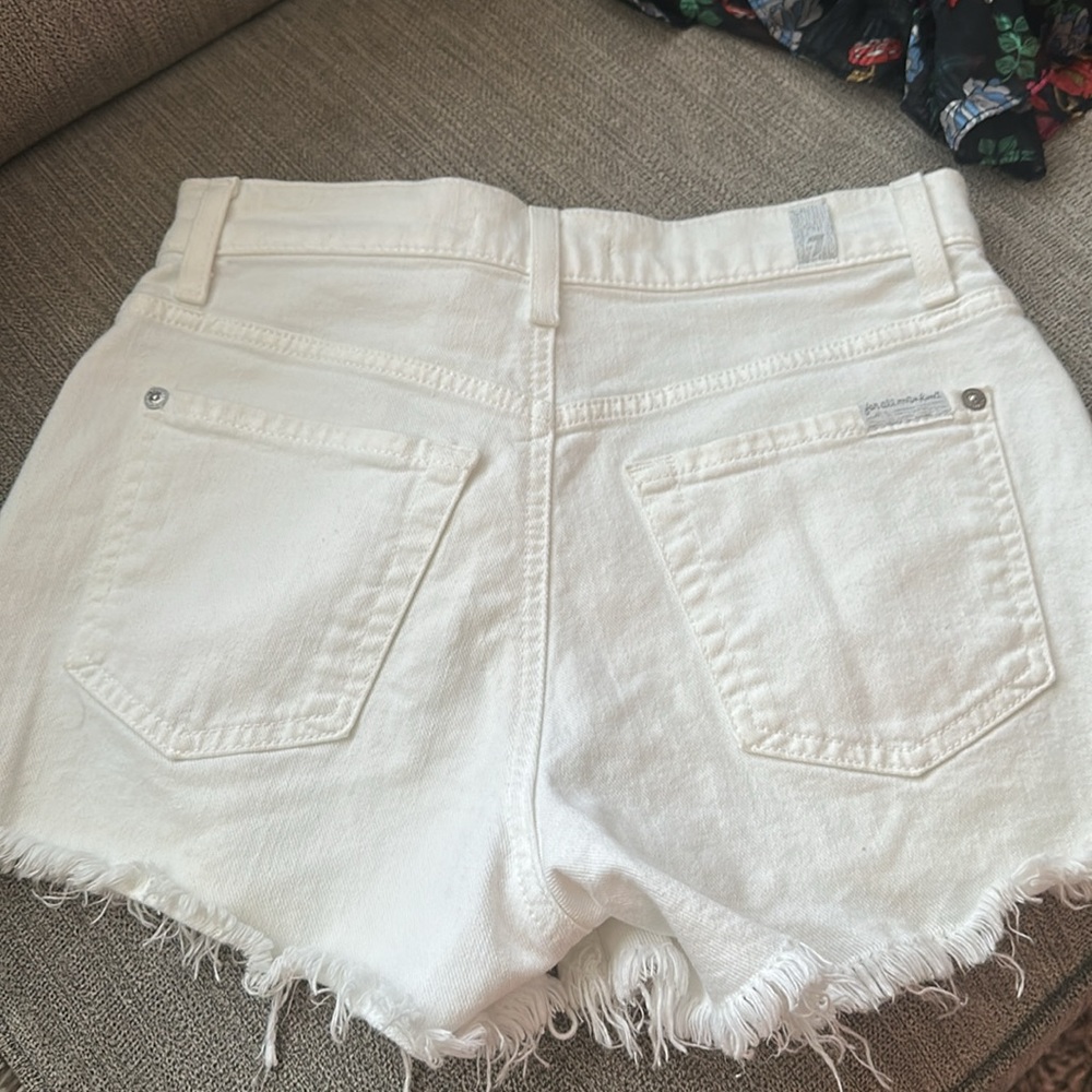 7 For All Man Kind White Denim Short - Picture 3 of 5